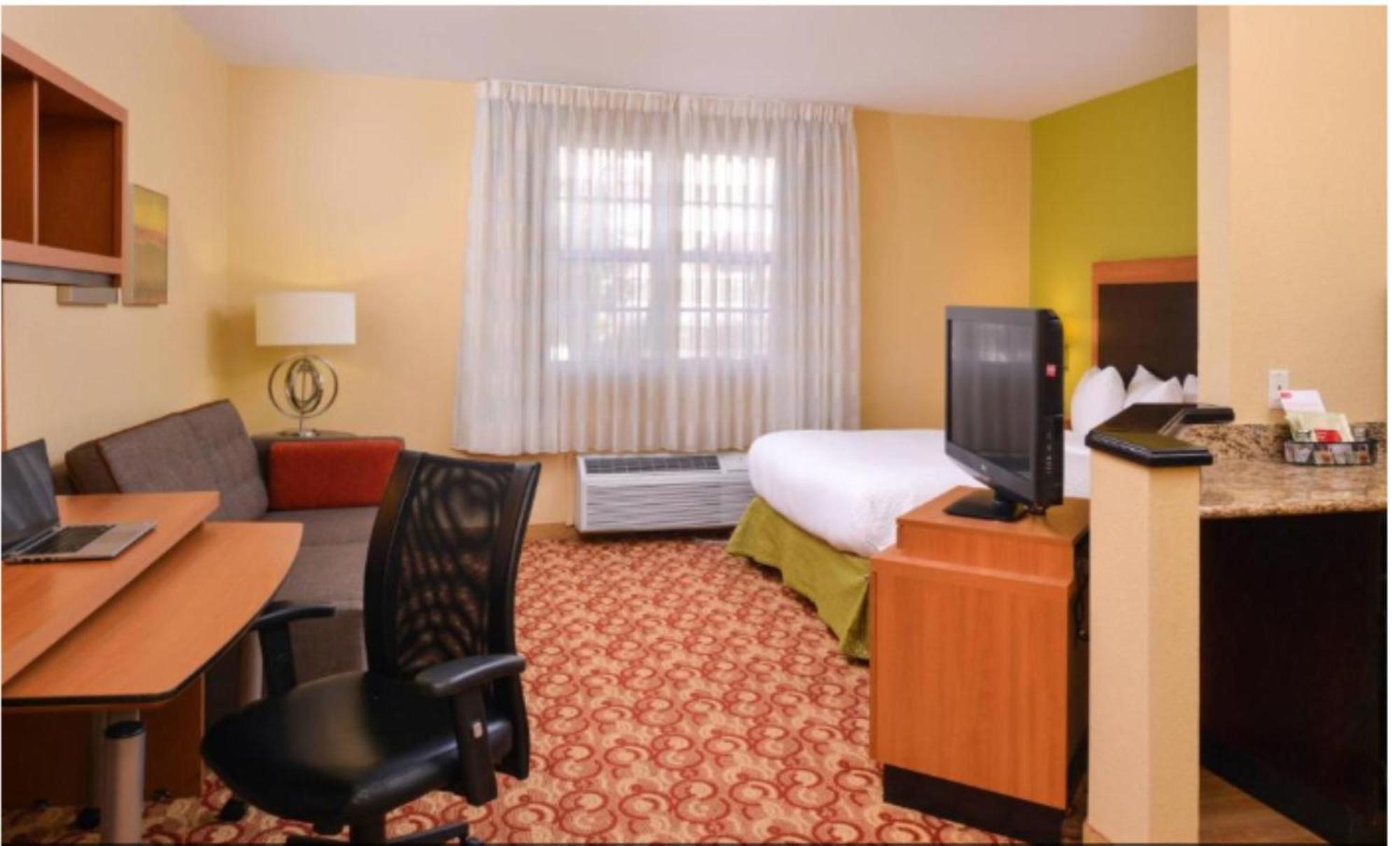 Candlewood Suites Miami - Doral By Ihg Tamiami Eksteriør bilde